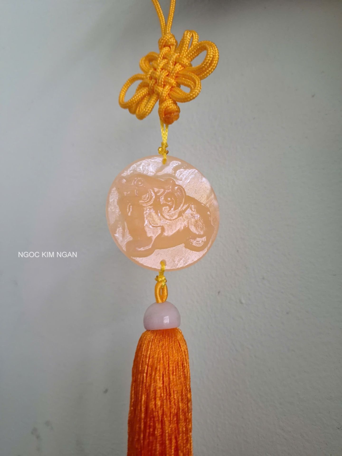 Gian hàng các loại đồ chơi phong thủy, các vật phẩm phong thủy.